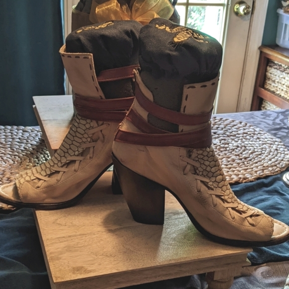 Freebird By Steven Eagle - Picture 3 of 5